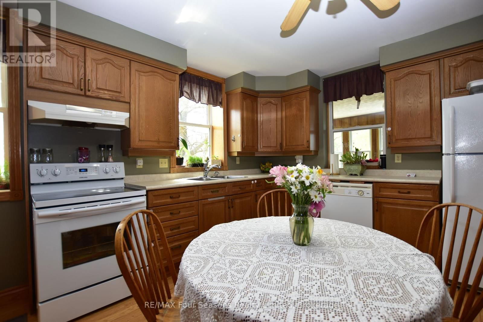 1592 BRUCE SAUGEEN TOWNLINE Image 16
