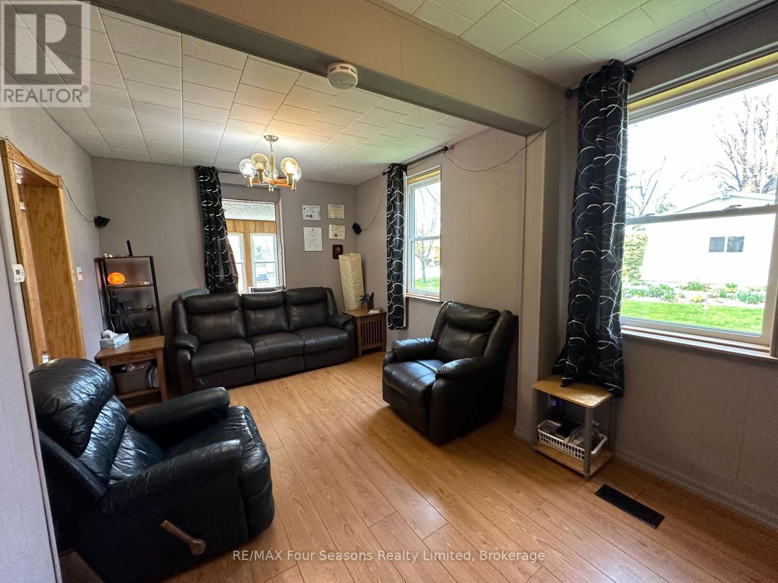 1592 BRUCE SAUGEEN TOWNLINE Image 7