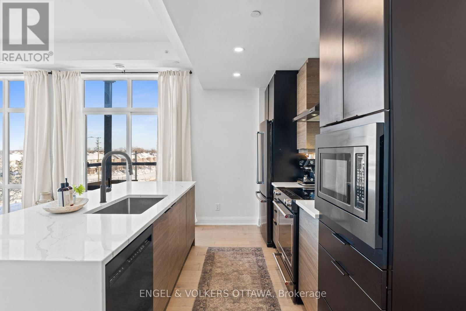 301 - 100 CORTILE PRIVATE Image 6