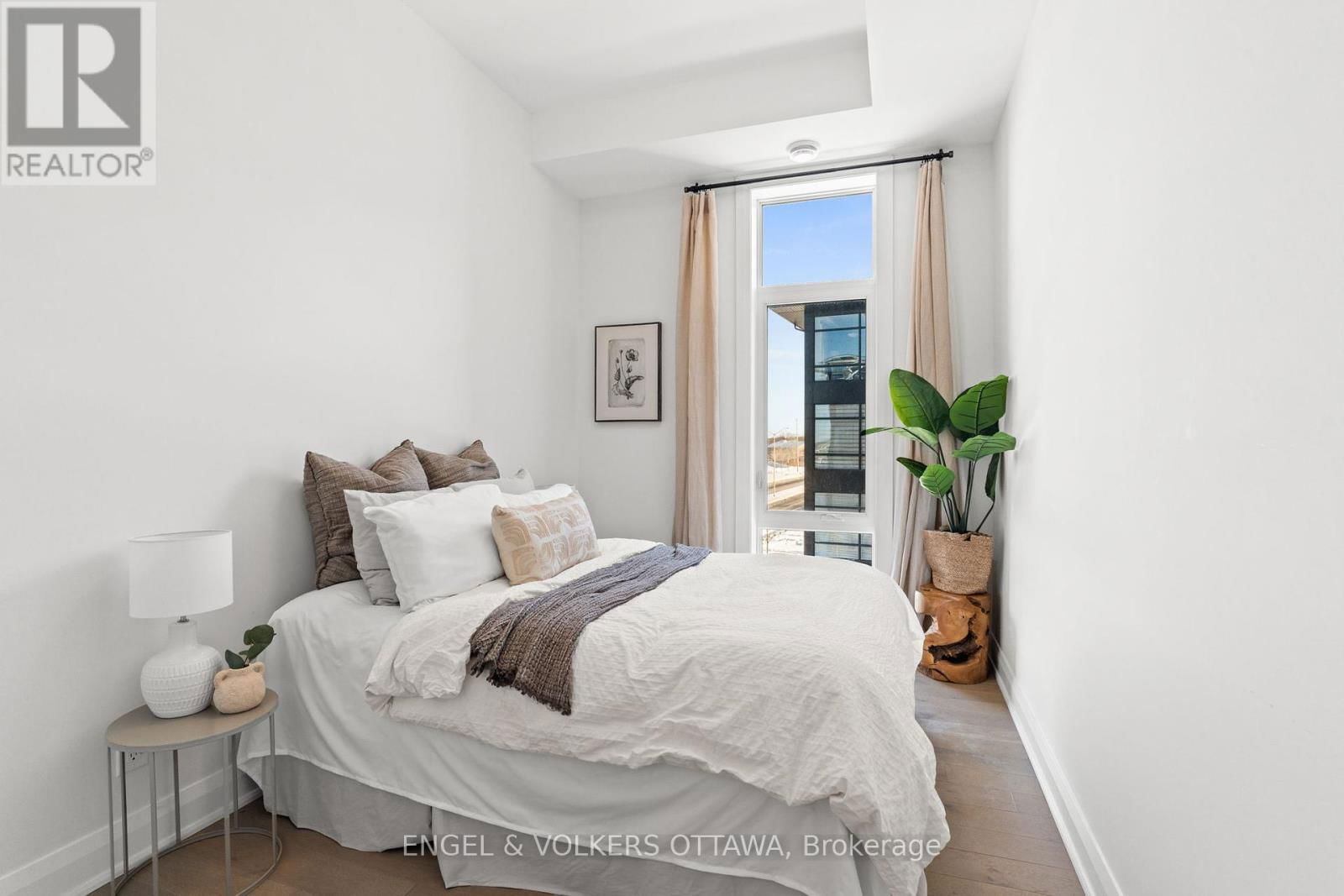 301 - 100 CORTILE PRIVATE Image 16