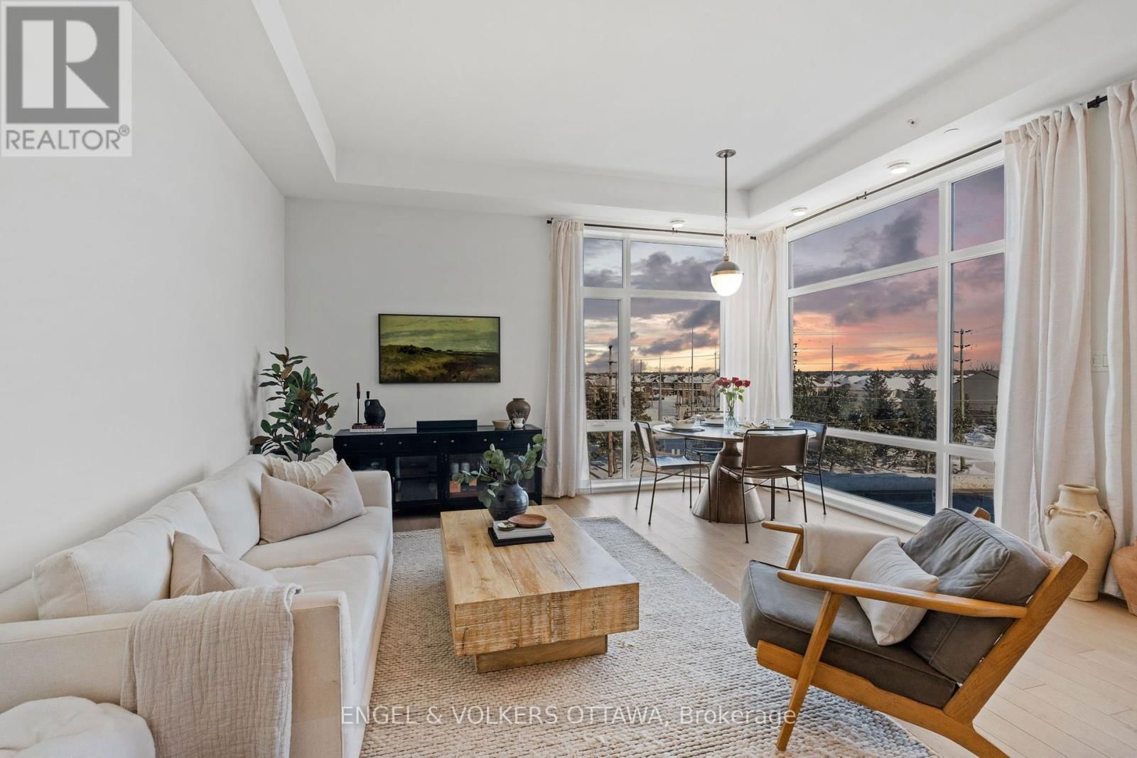 301 - 100 CORTILE PRIVATE Image 9