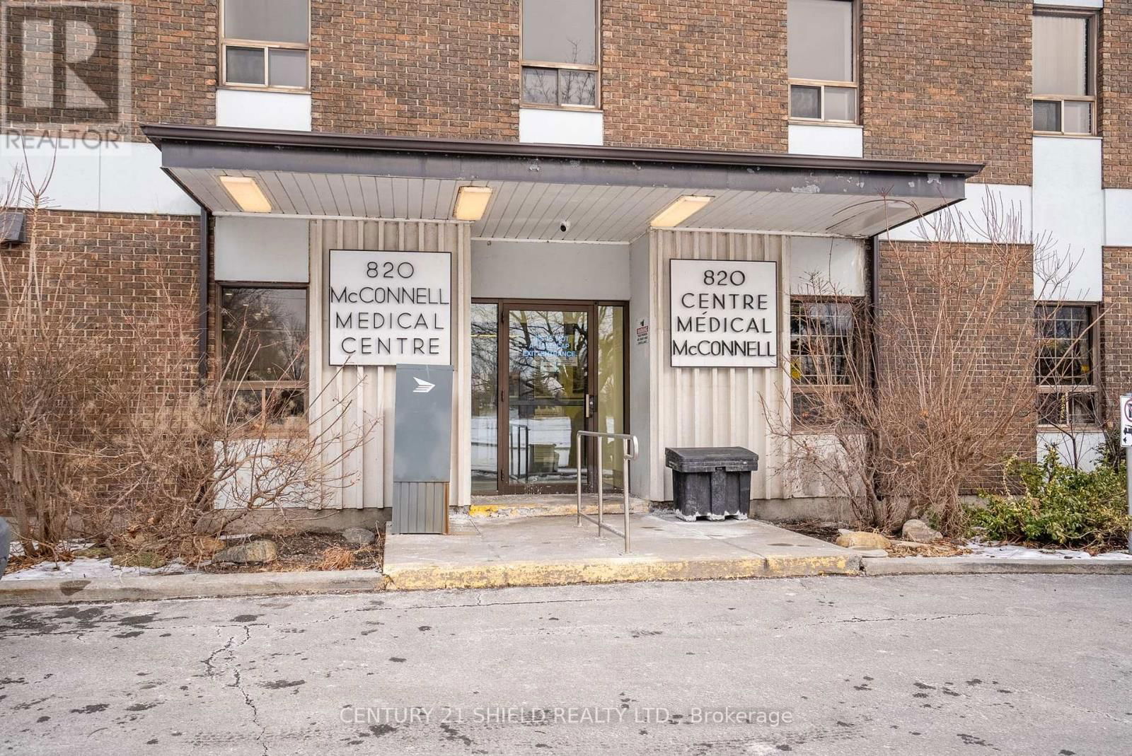222 - 820 MCCONNELL AVENUE Image 14