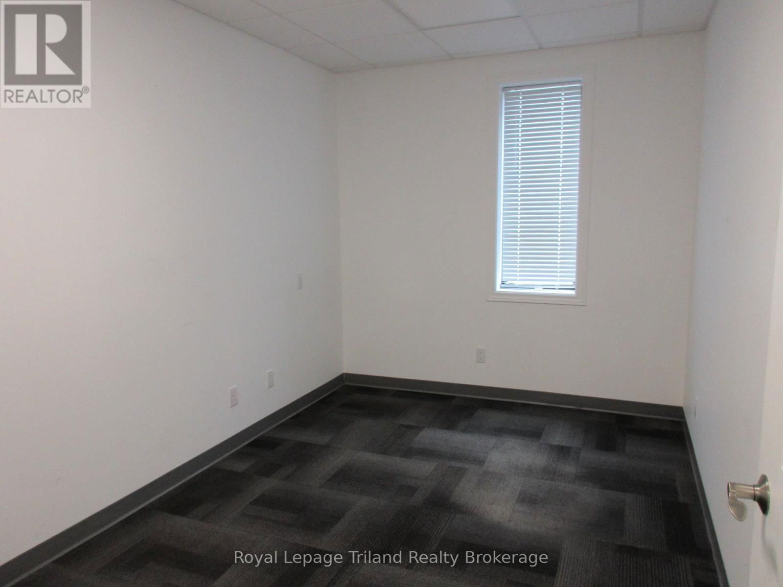 5 - 1099 COMMERCE WAY Image 5