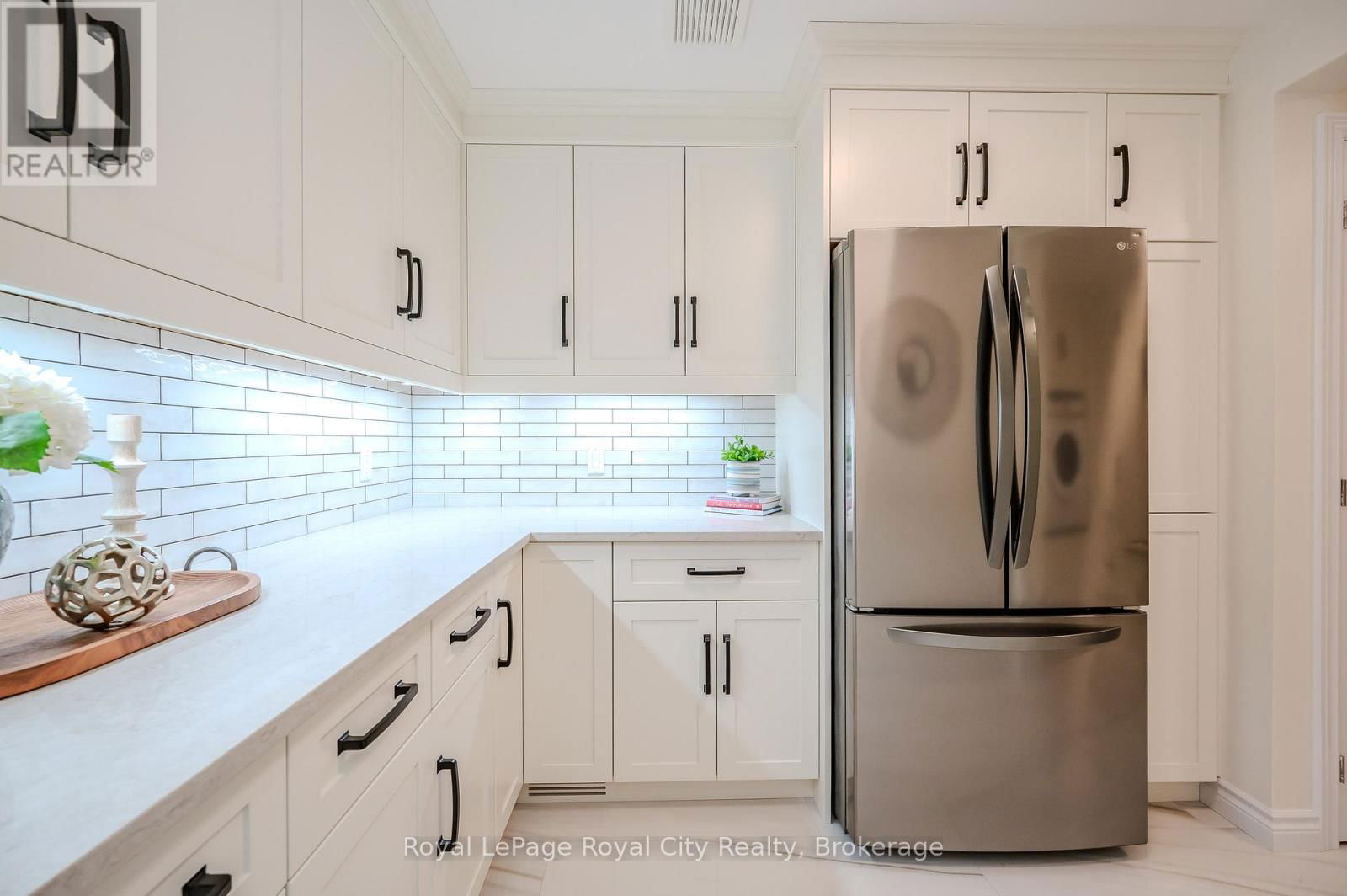 7 ELDERBERRY COURT Image 25