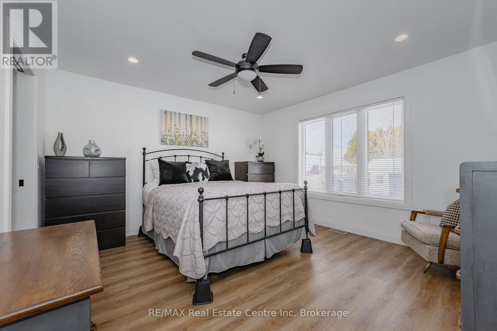 635 KING STREET Image 14
