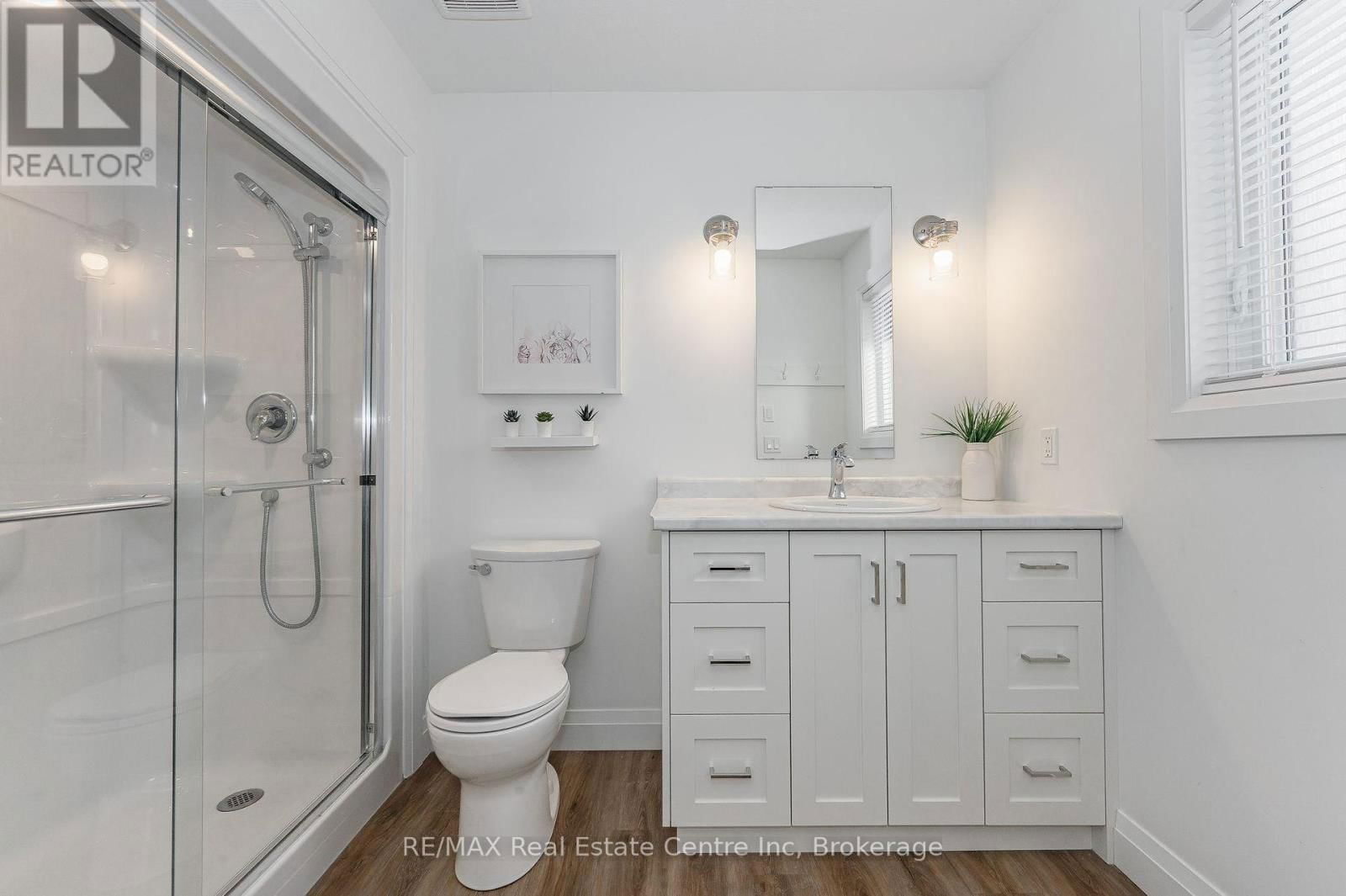 635 KING STREET Image 17