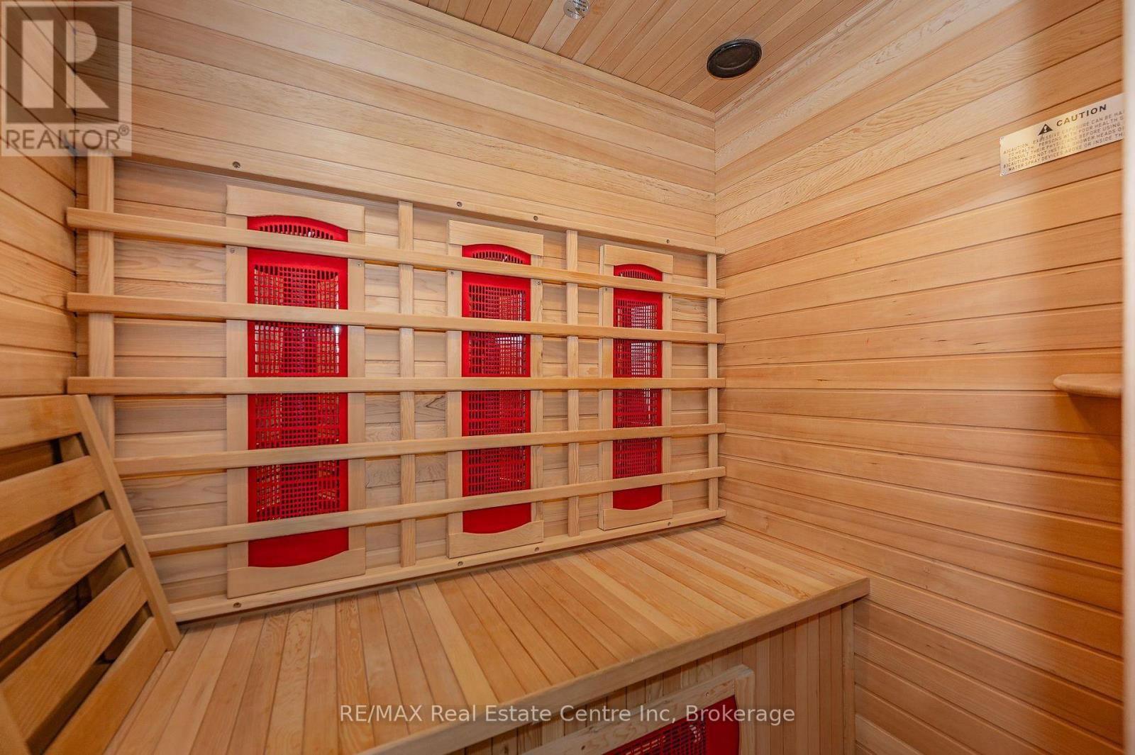 635 KING STREET Image 26