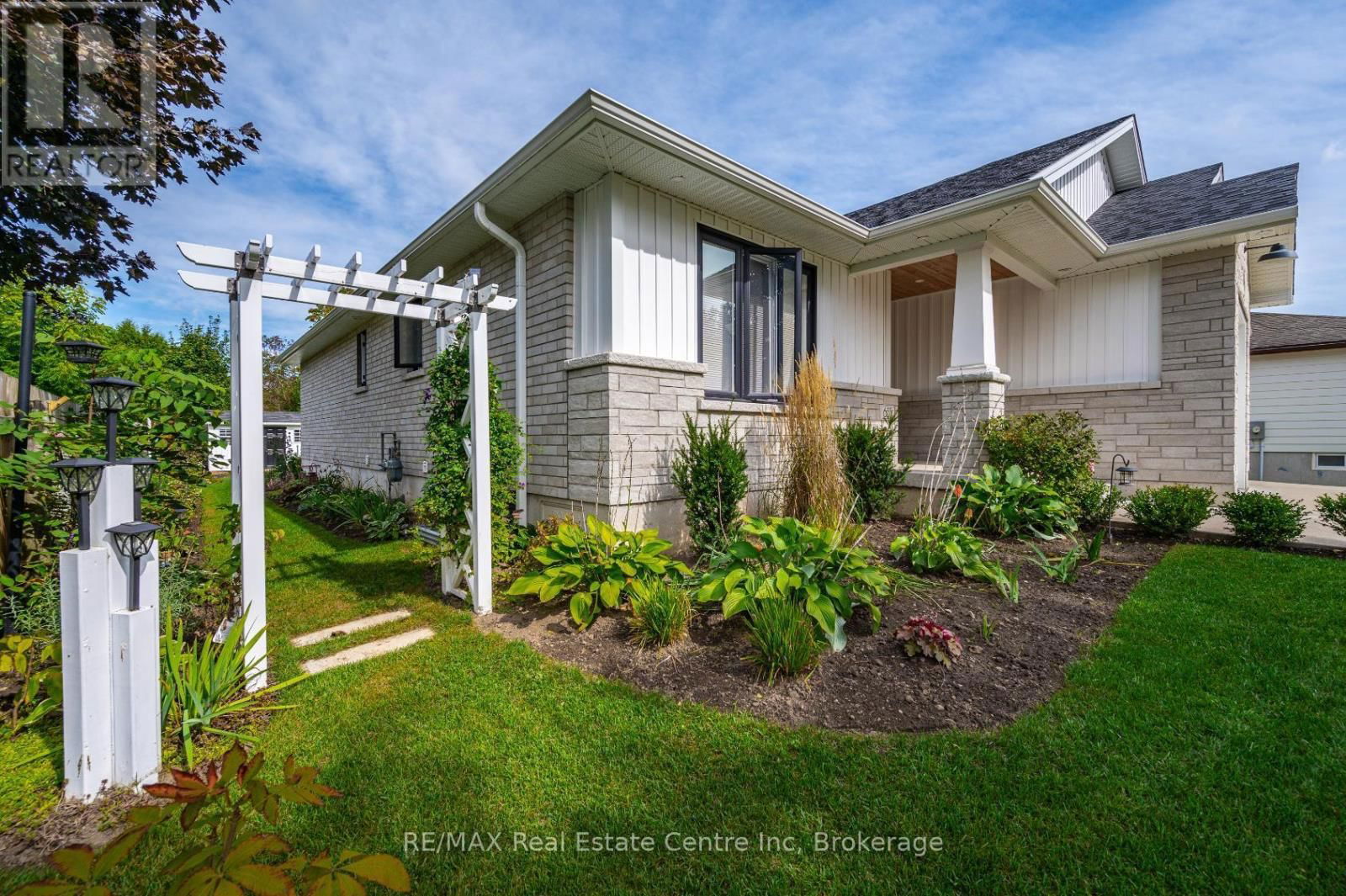 635 KING STREET Image 30