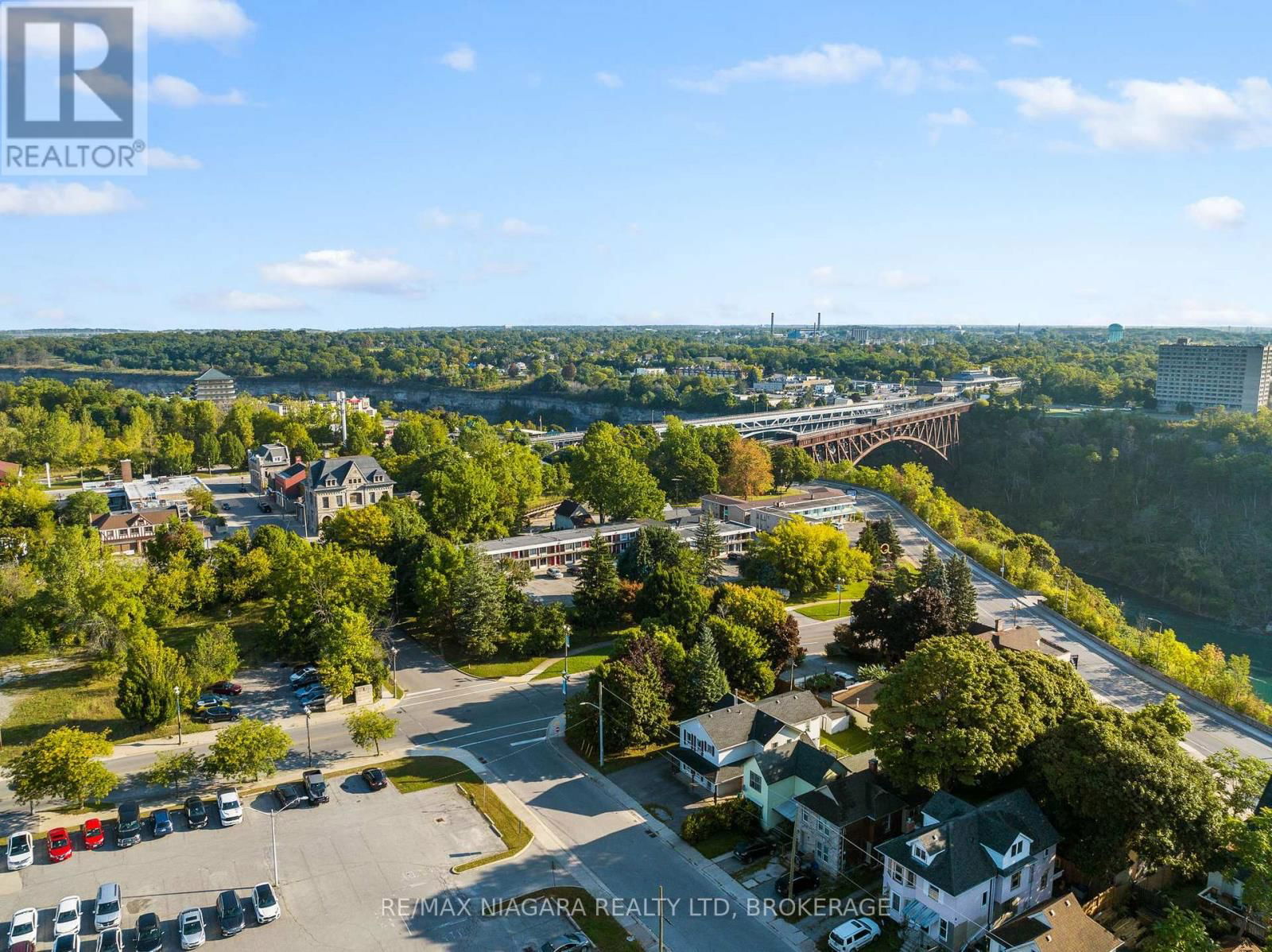 4625 CATARACT AVENUE Image 25