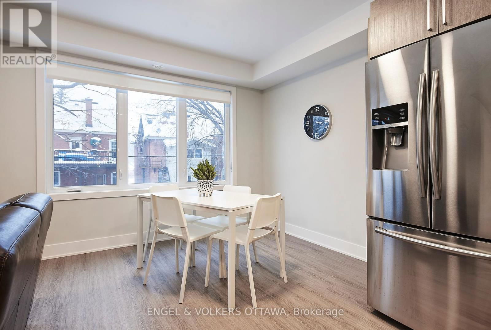 569 MCLEOD STREET Image 4
