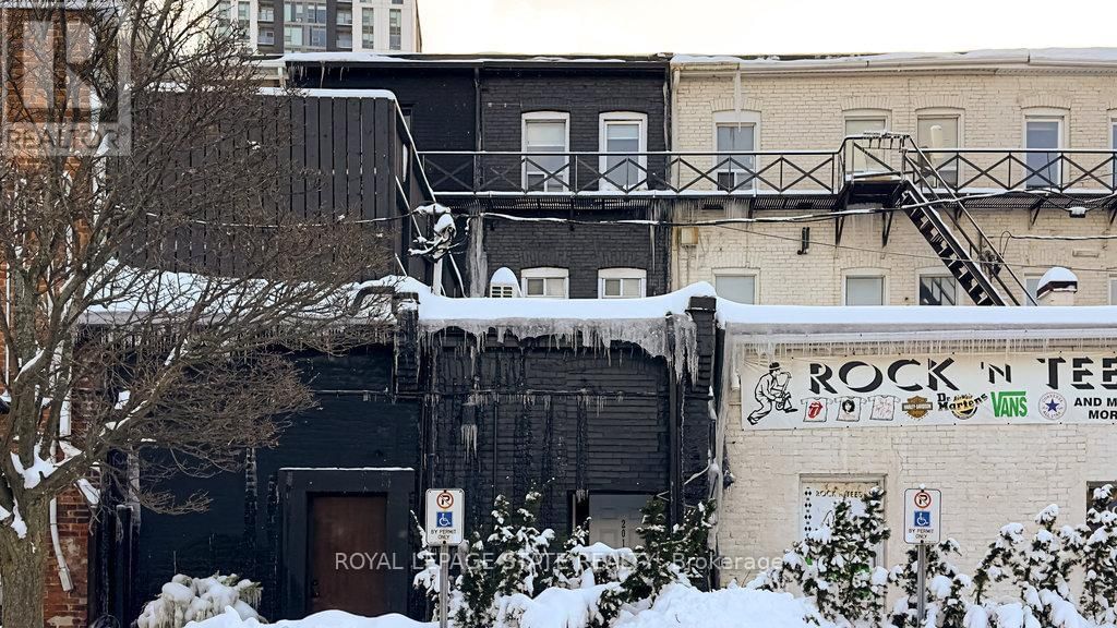 203 KING STREET EAST Image 45
