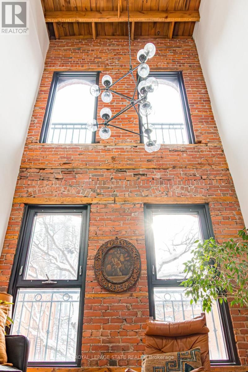 203 KING STREET EAST Image 1