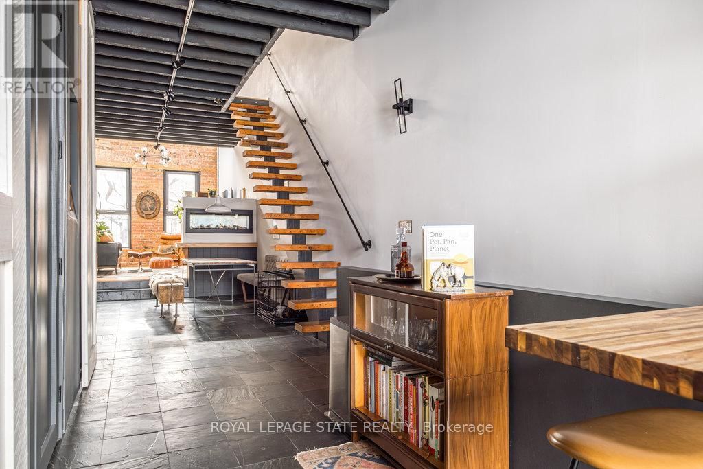 203 KING STREET EAST Image 28