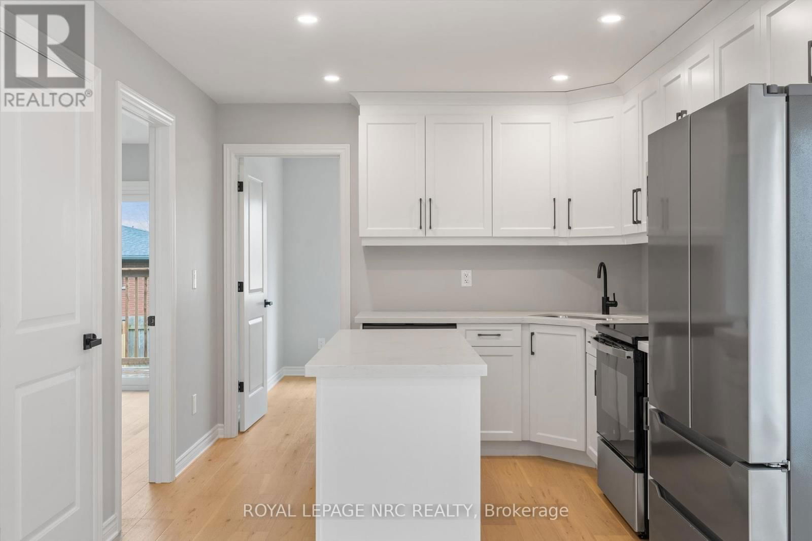 137 ST GEORGE STREET Image 10
