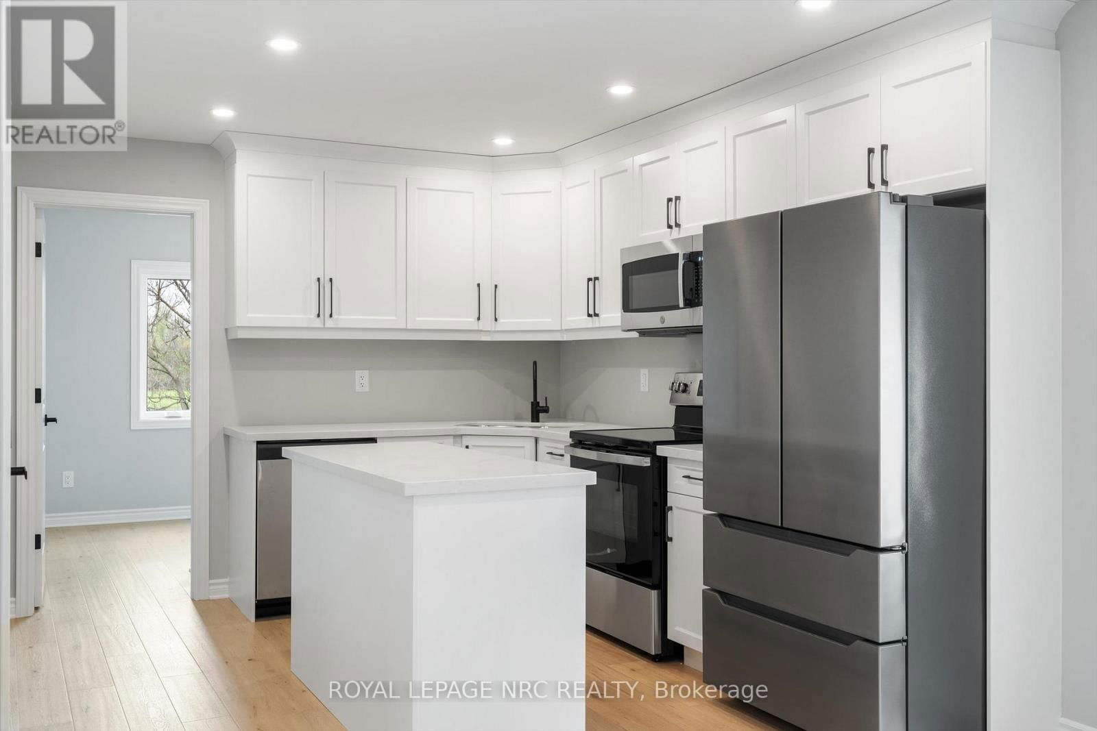 137 ST GEORGE STREET Image 11