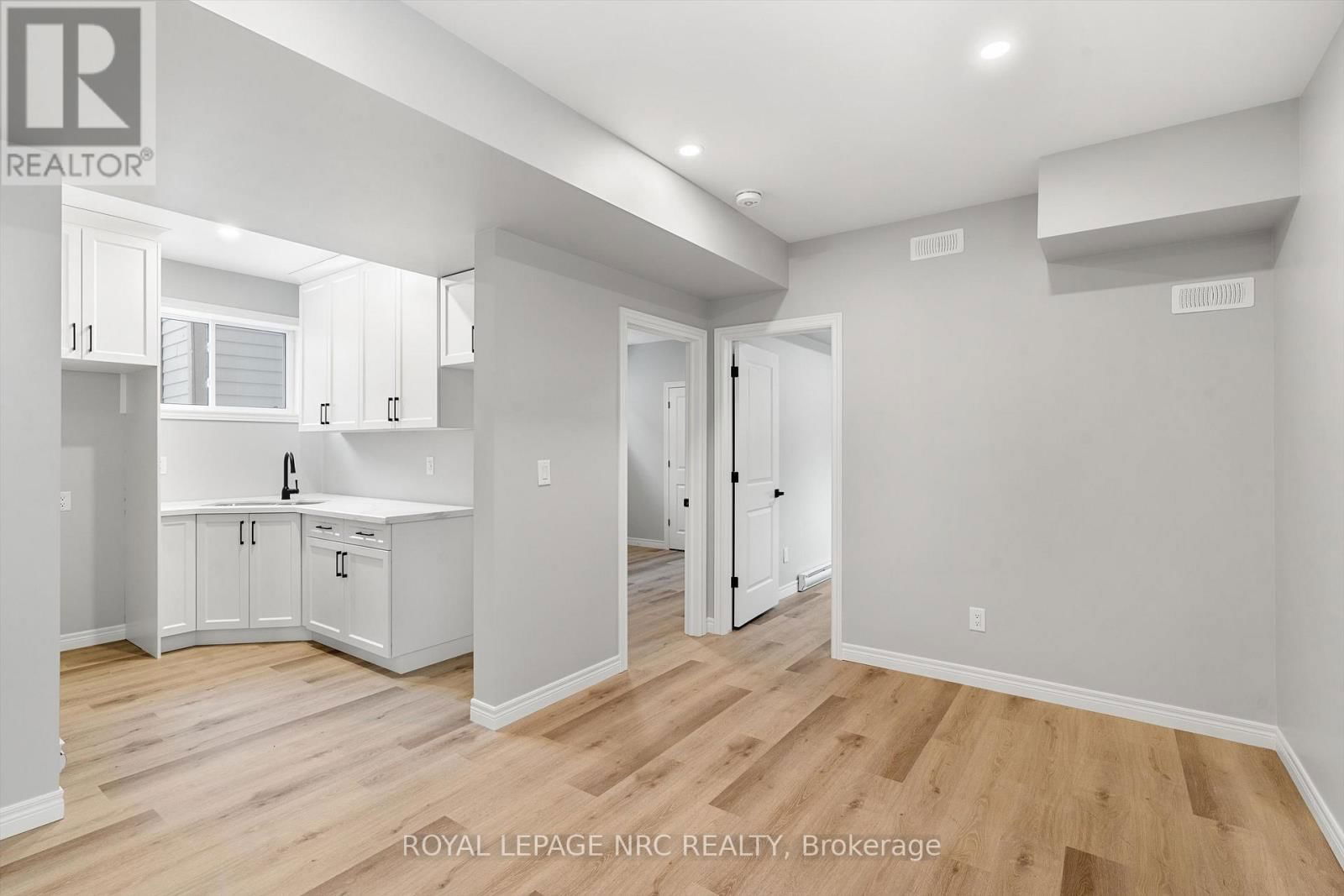 137 ST GEORGE STREET Image 24