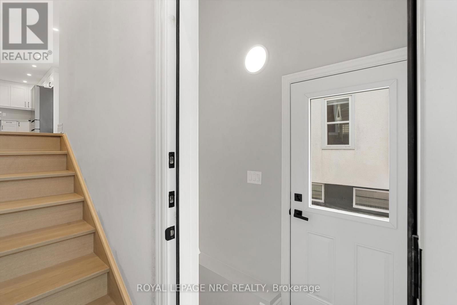 137 ST GEORGE STREET Image 35