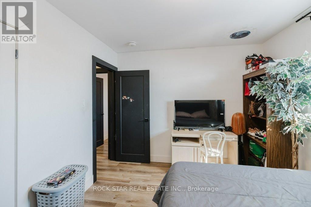 859 UPPER OTTAWA STREET Image 15
