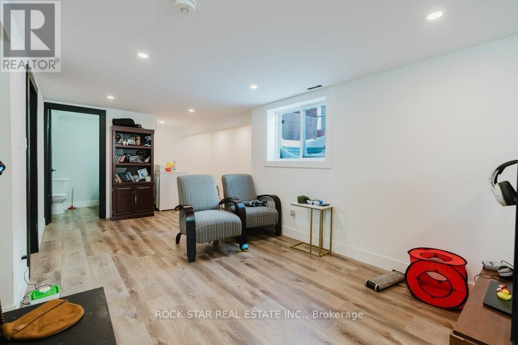 859 UPPER OTTAWA STREET Image 21