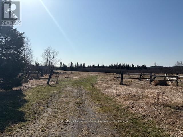 1105 OLD MUSKOKA ROAD Image 40