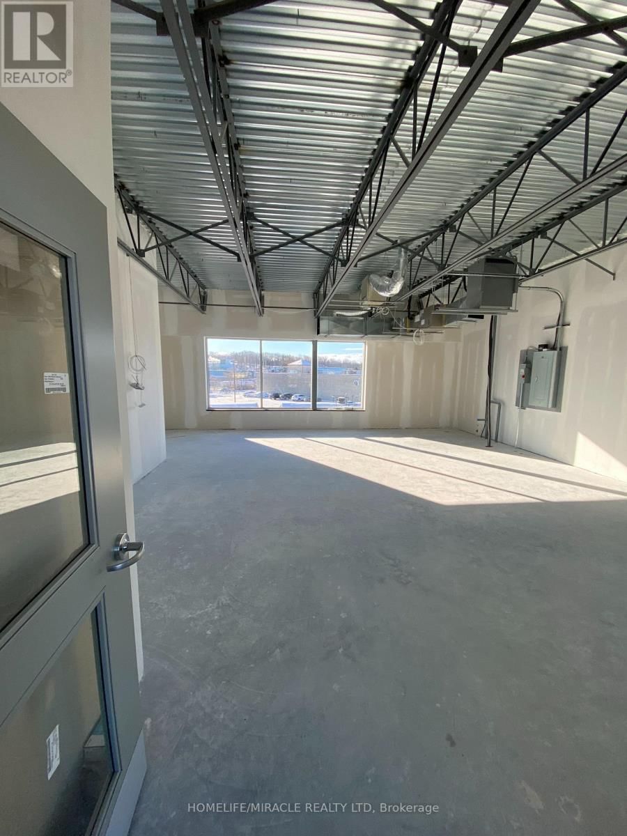 18 - 561 YORK ROAD Image 3