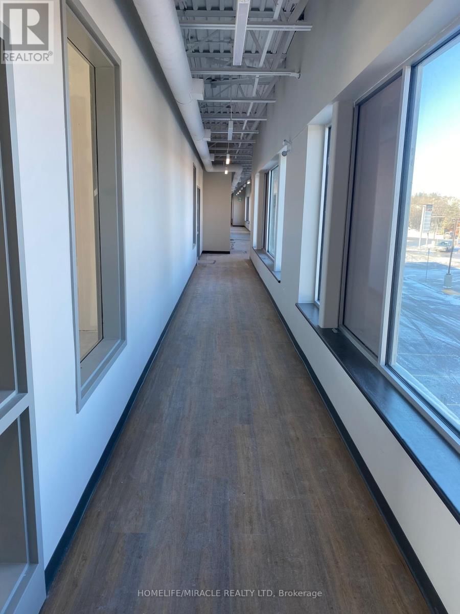 18 - 561 YORK ROAD Image 4