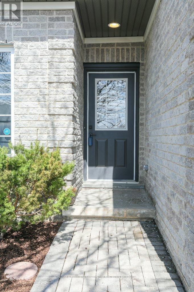34 - 500 SUNNYSTONE ROAD Image 2