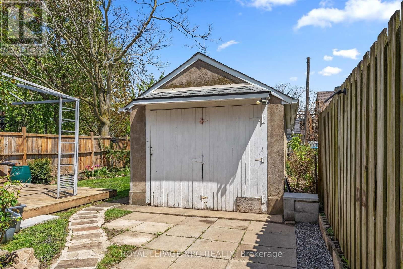 64 HAYNES AVENUE Image 33