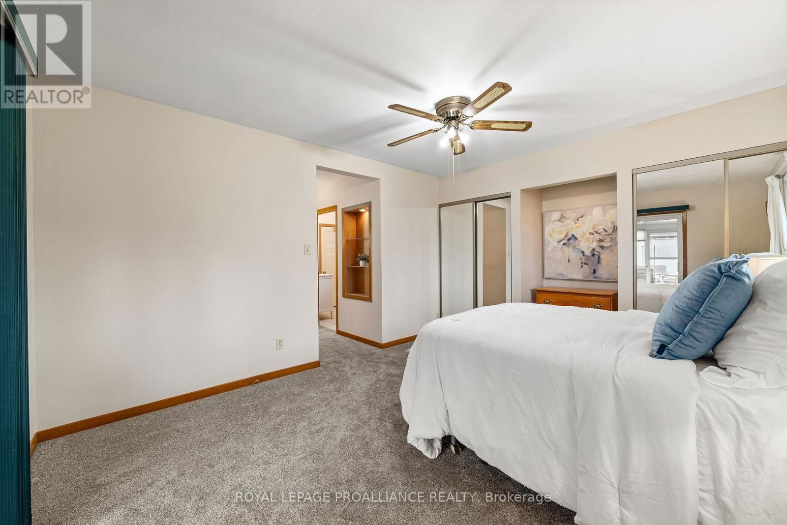 26 HARRIS CRESCENT Image 16