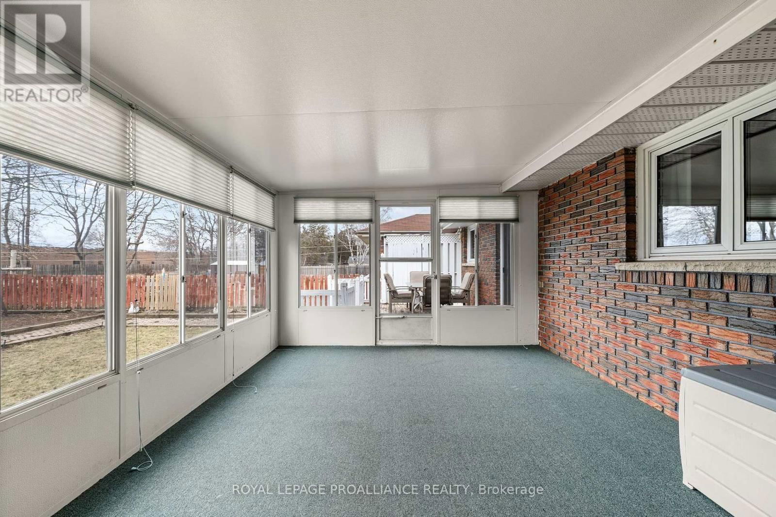 26 HARRIS CRESCENT Image 17