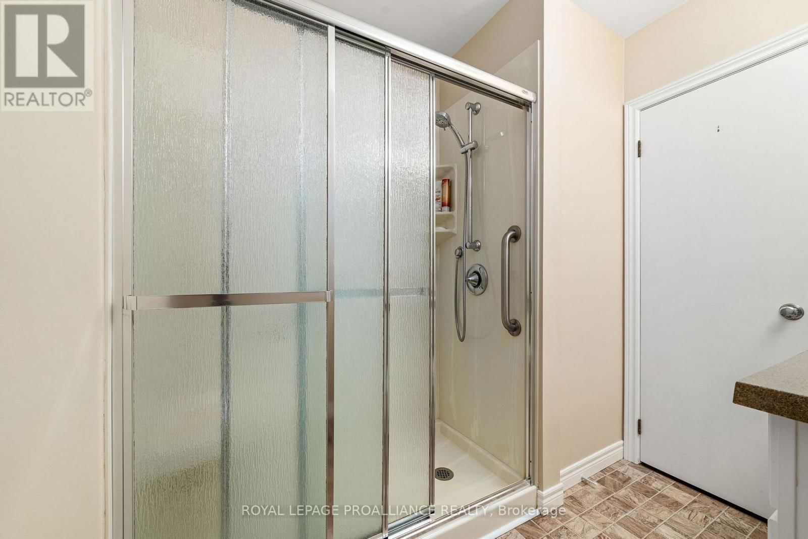 26 HARRIS CRESCENT Image 20