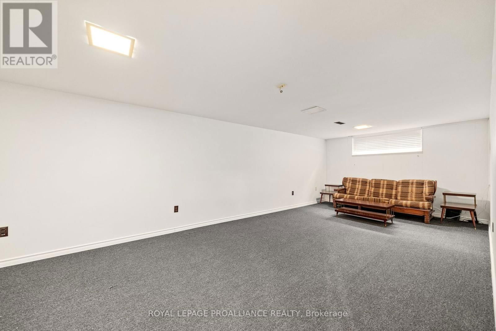 26 HARRIS CRESCENT Image 25
