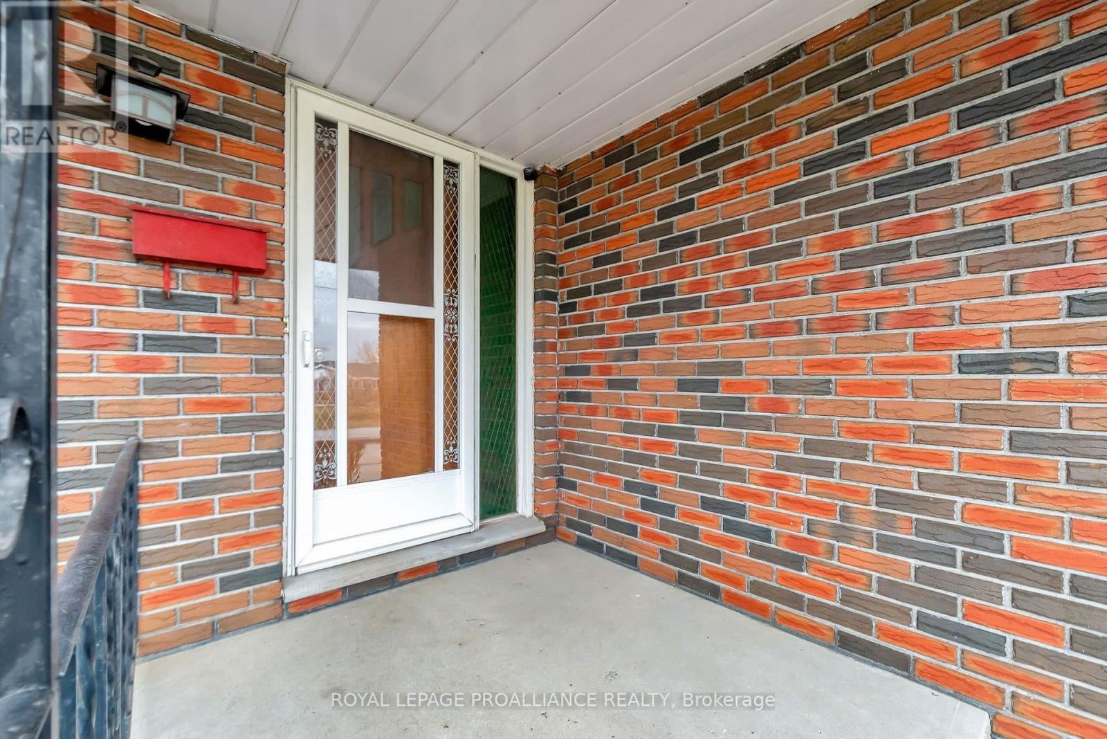 26 HARRIS CRESCENT Image 3