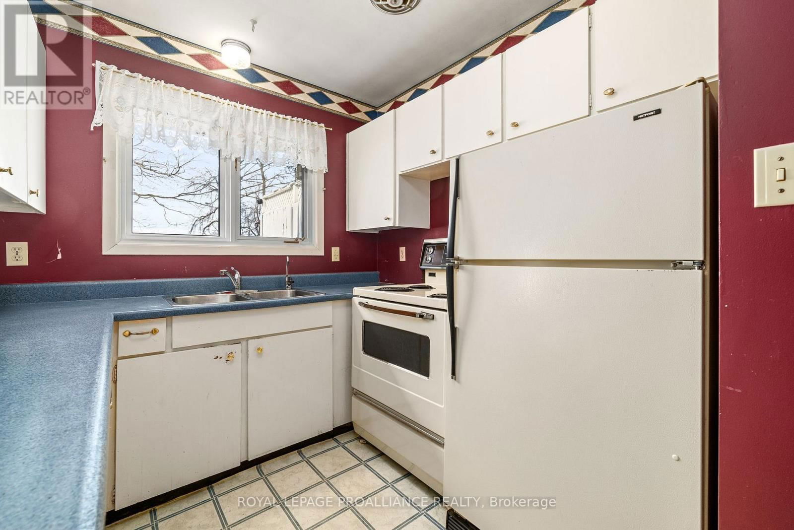 26 HARRIS CRESCENT Image 8