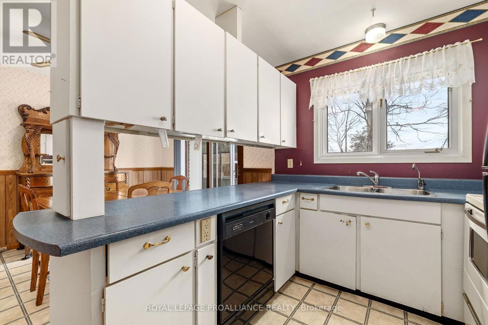 26 HARRIS CRESCENT Image 9