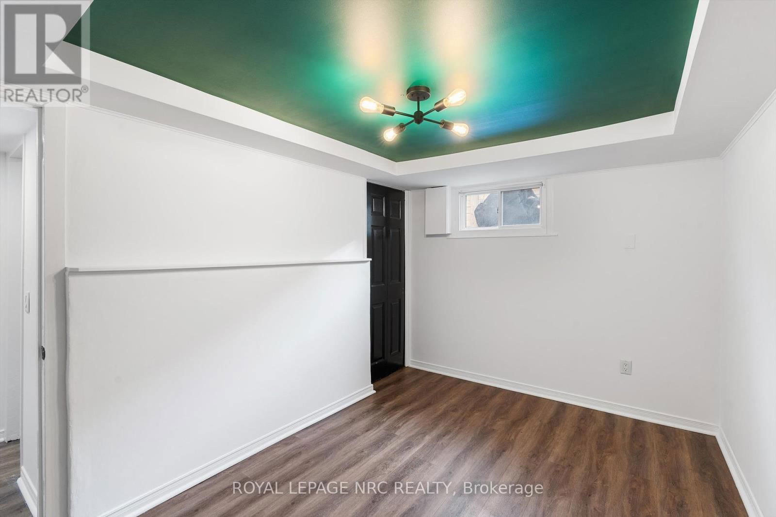 65 PARKVIEW ROAD Image 31