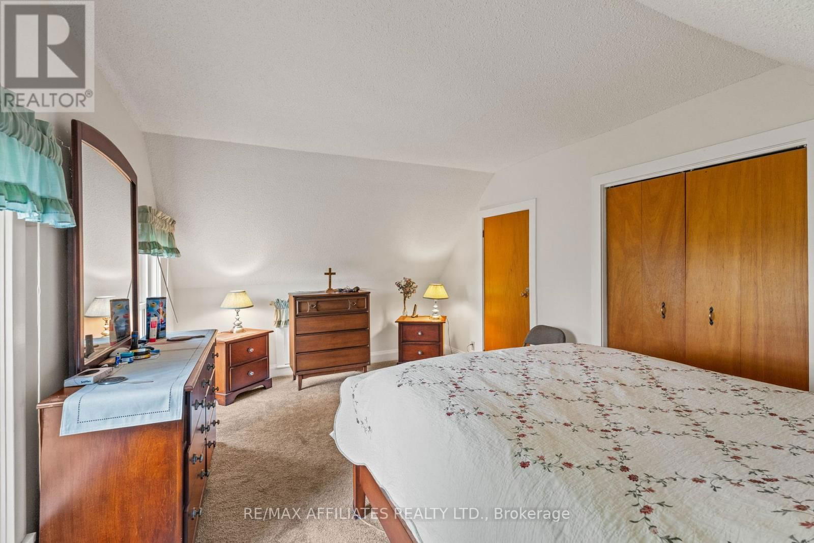 255 COUNTY ROAD 40 Image 14