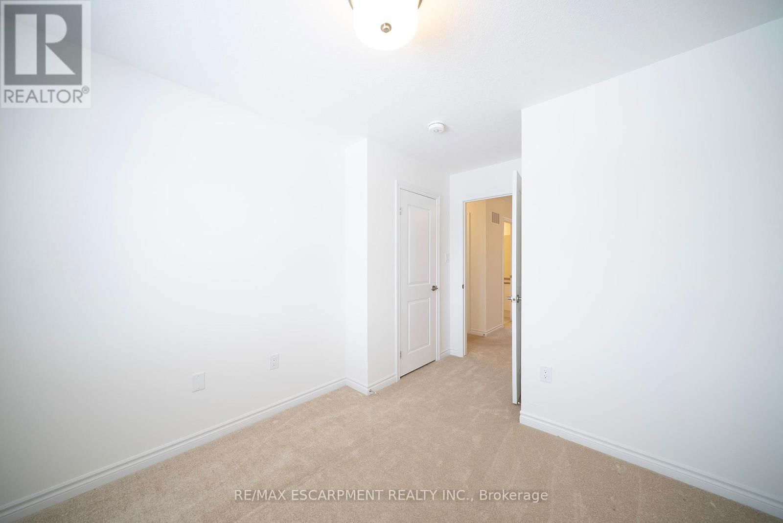 8 COPEMAN AVENUE Image 10