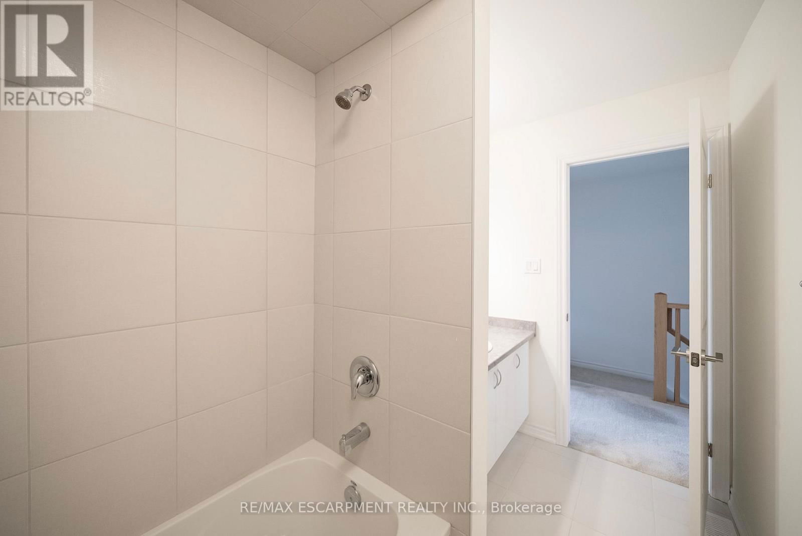 8 COPEMAN AVENUE Image 16