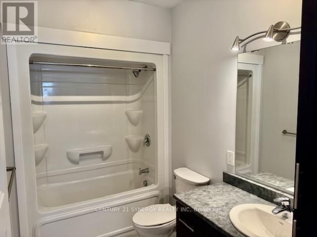 3 - 100 LAURIER STREET Image 17