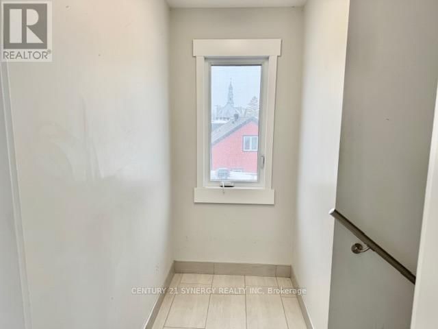 1 - 100 LAURIER STREET Image 2