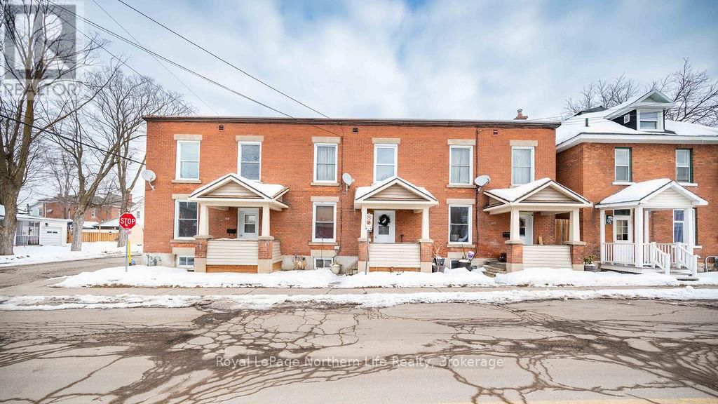119/121 /125 BONNECHERE STREET SOUTH Image 1