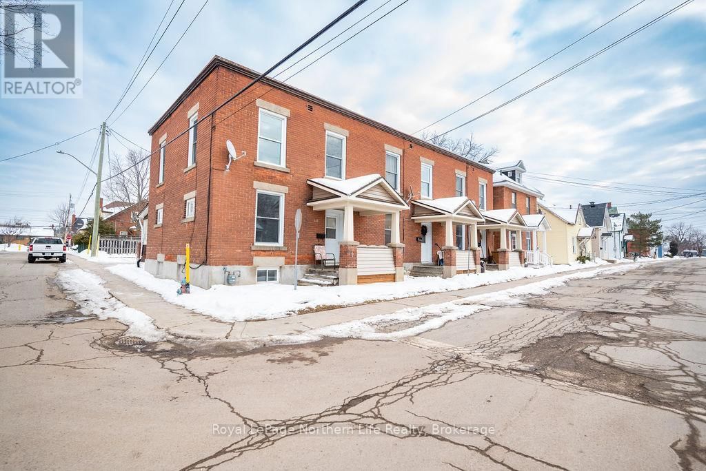 119/121 /125 BONNECHERE STREET SOUTH Image 9