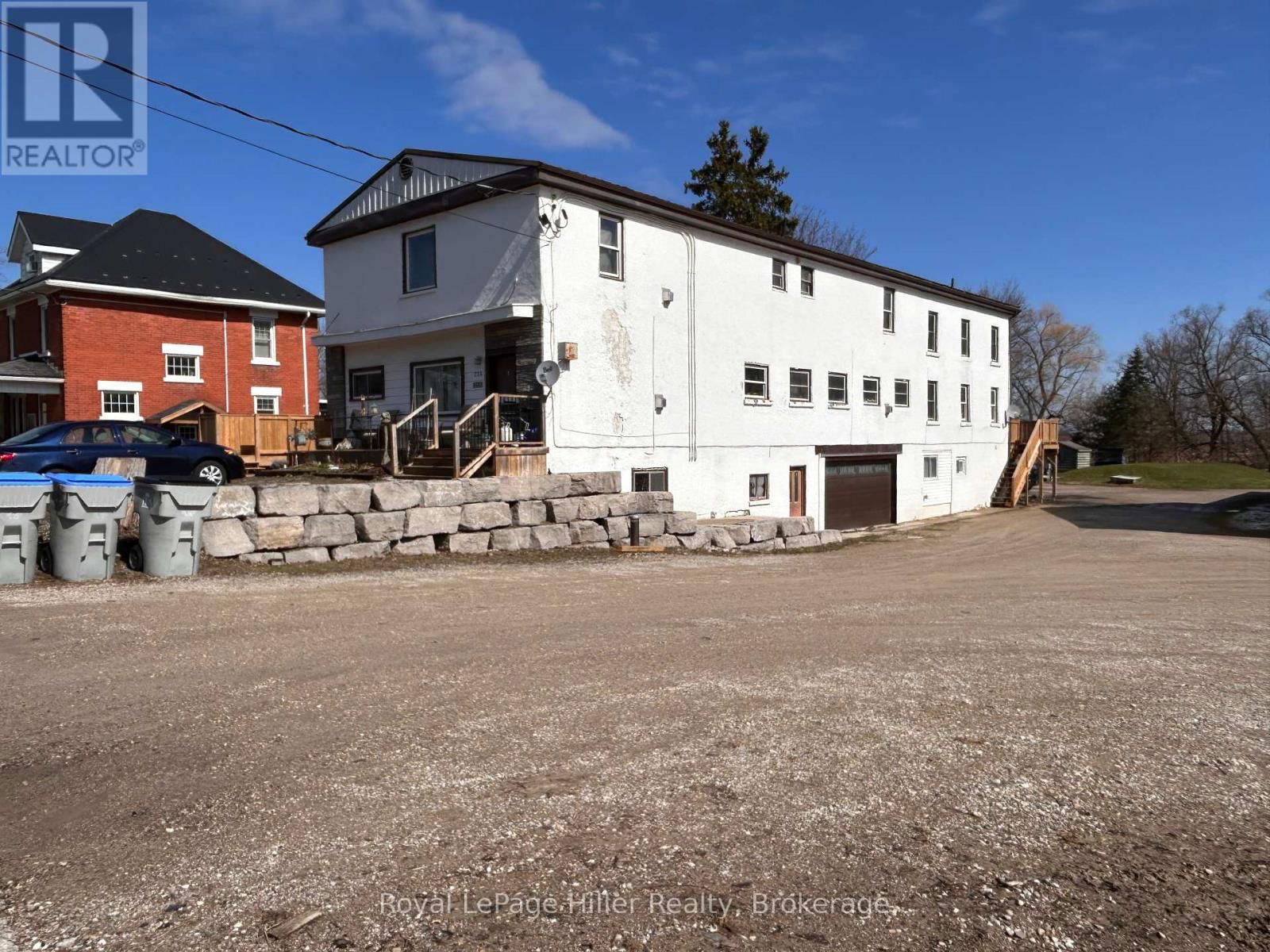 256 HURON ROAD Image 1