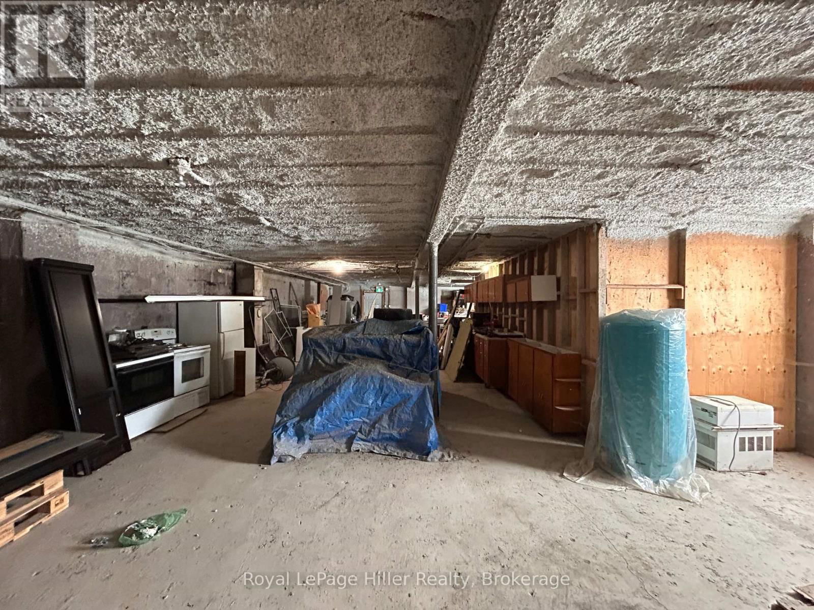 256 HURON ROAD Image 14