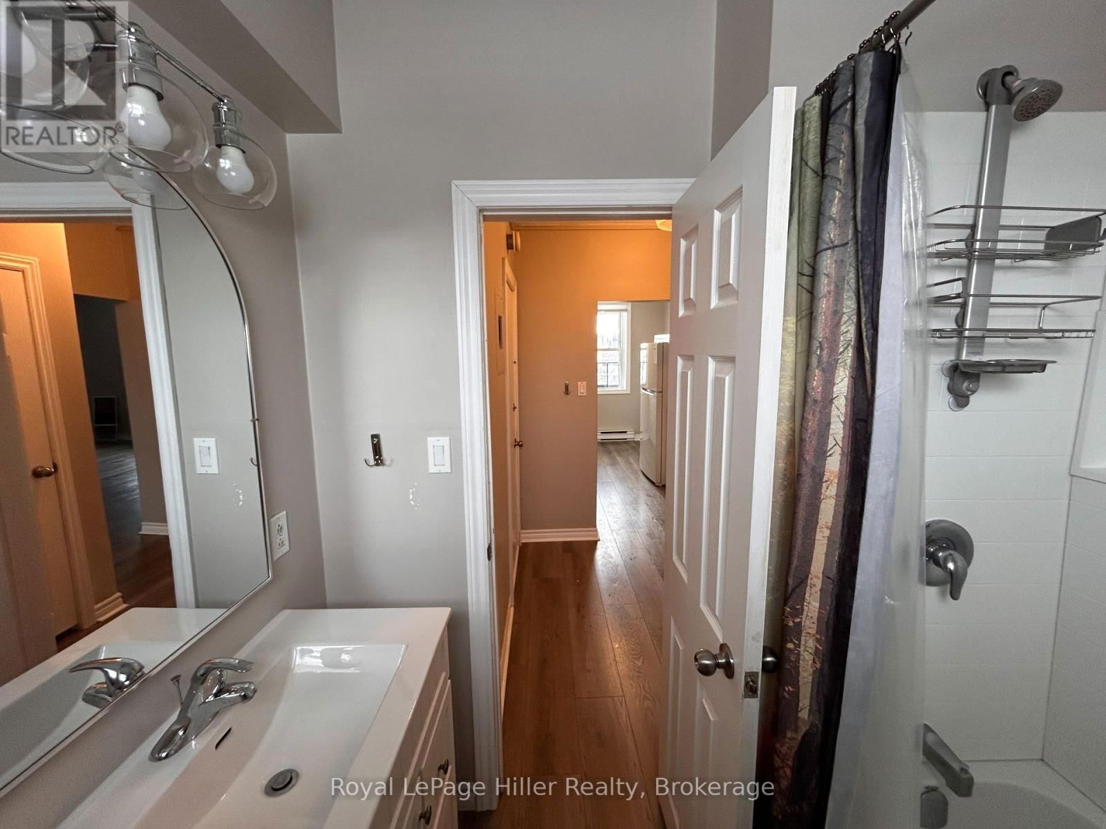 256 HURON ROAD Image 24