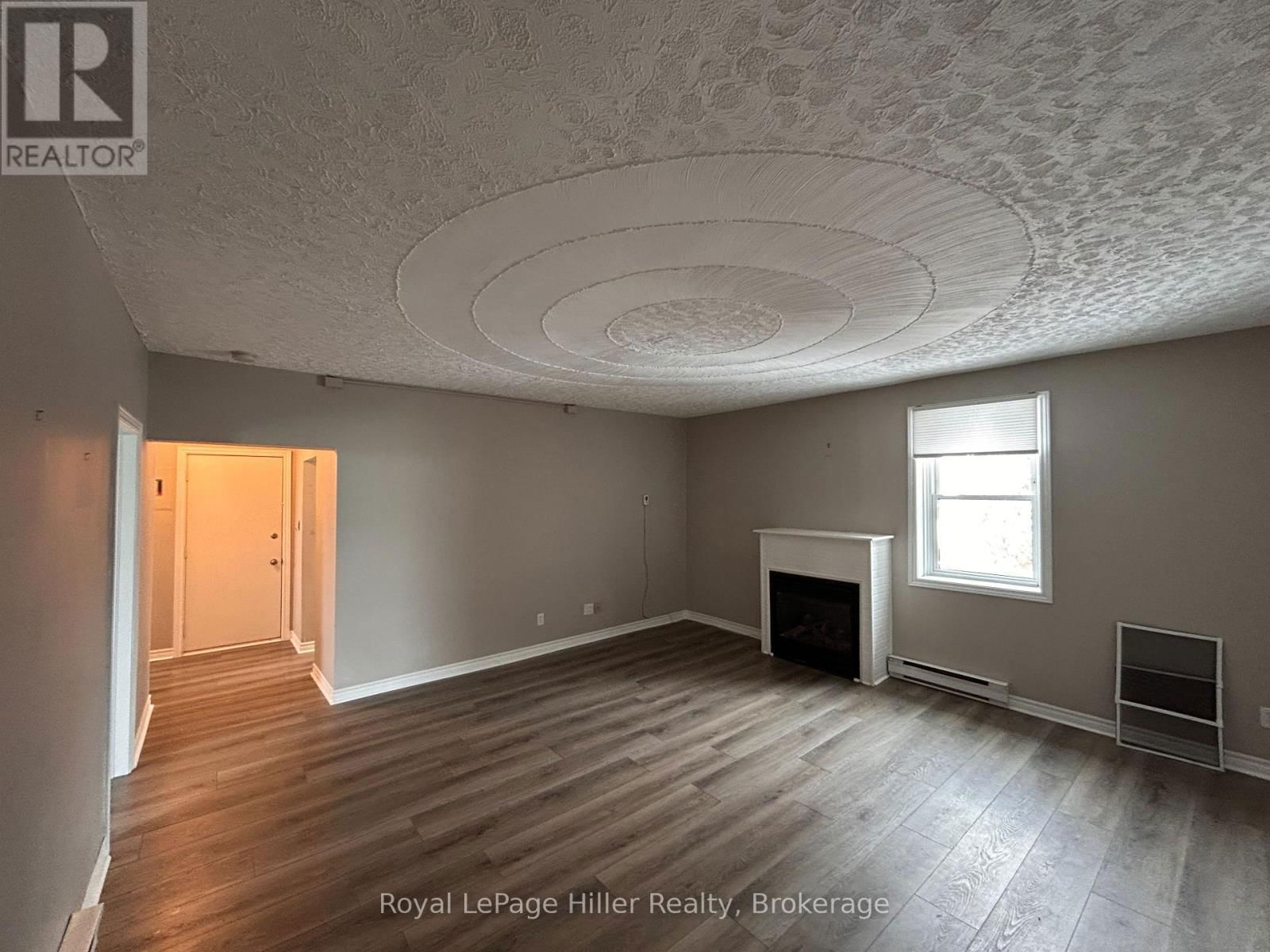256 HURON ROAD Image 27