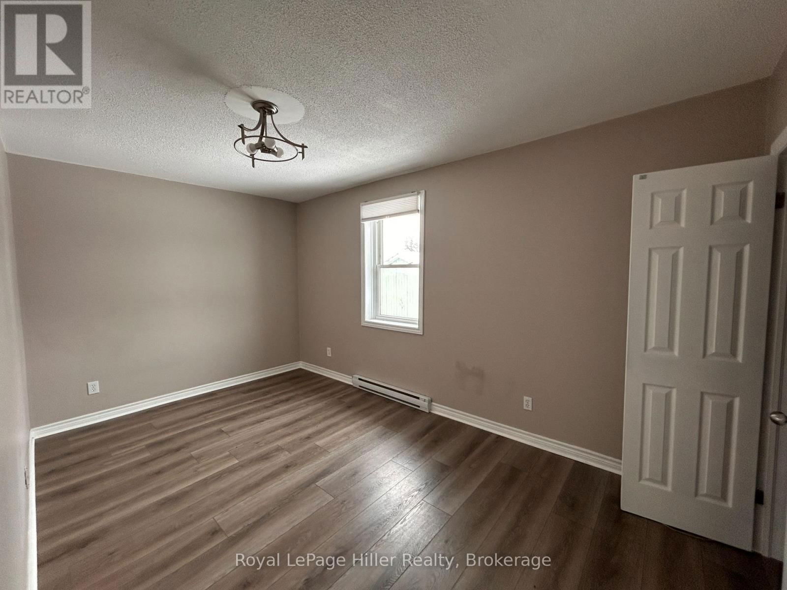 256 HURON ROAD Image 28
