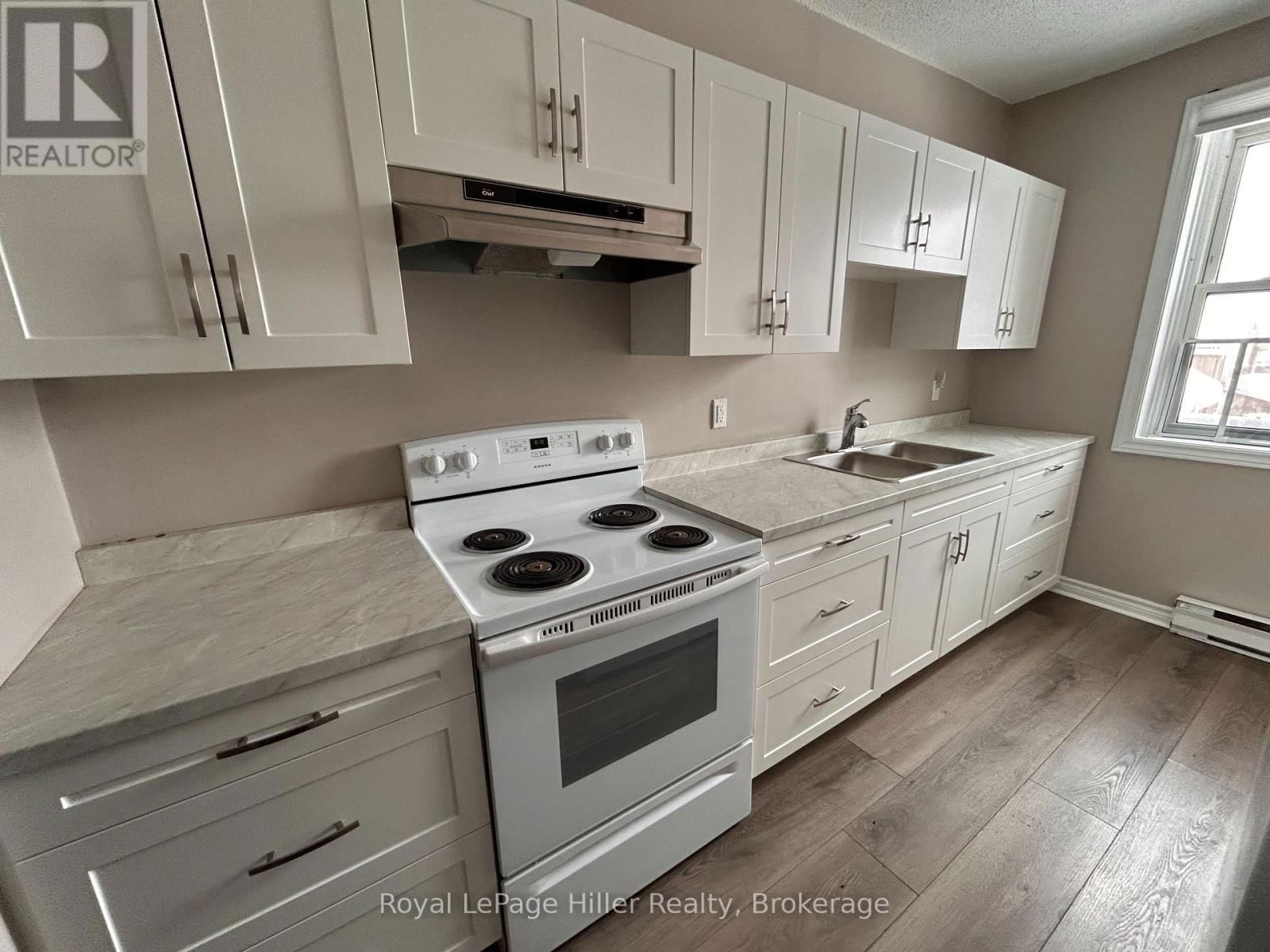 256 HURON ROAD Image 29