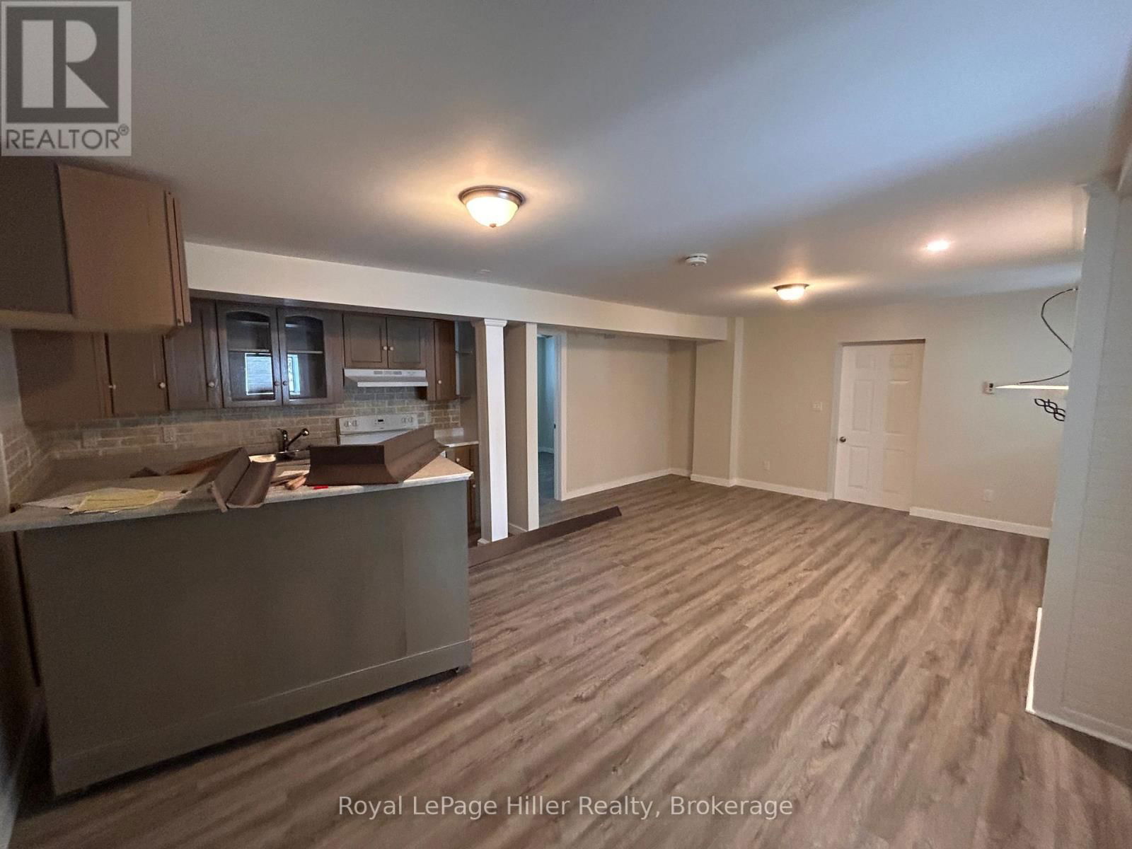 256 HURON ROAD Image 4